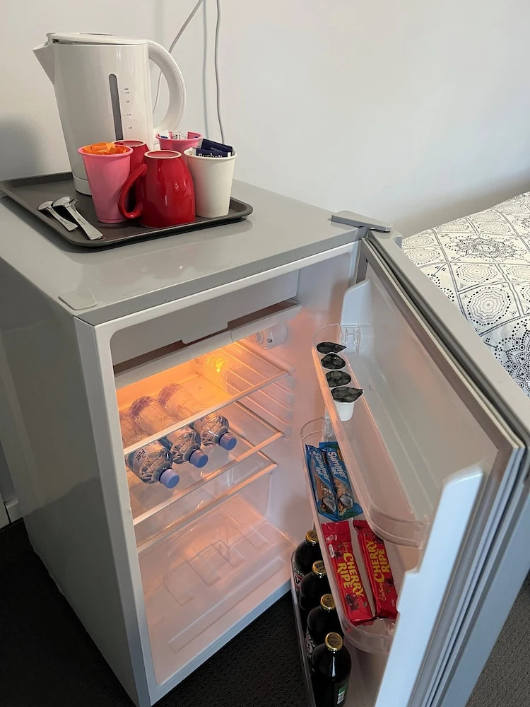 Photo - Sunny Rooms Mascot