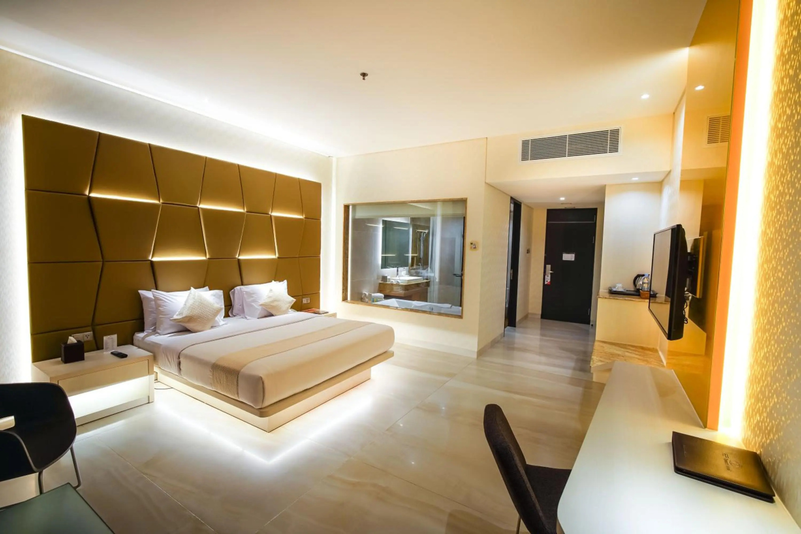Photo - FM7 Resort Hotel