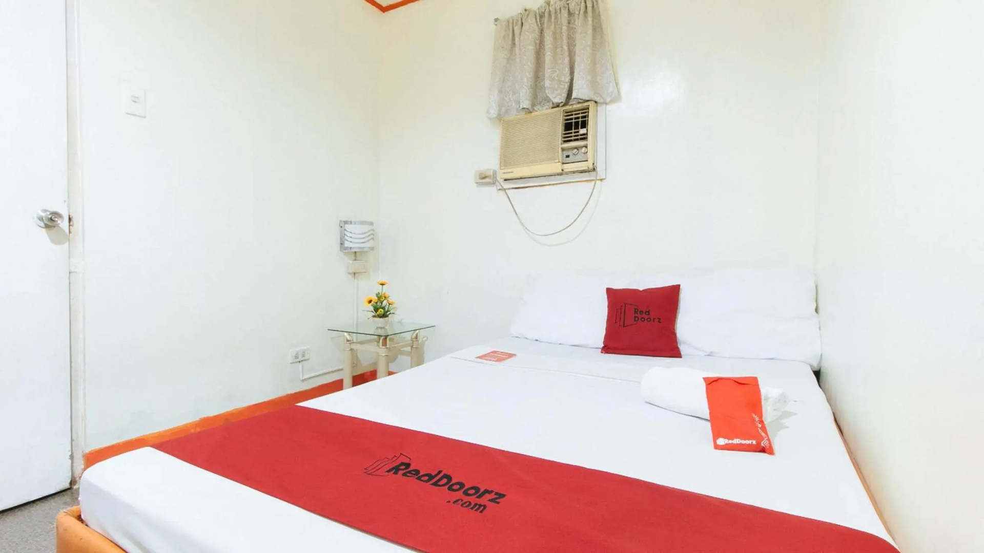 Foto - RedDoorz near East Avenue Medical Center