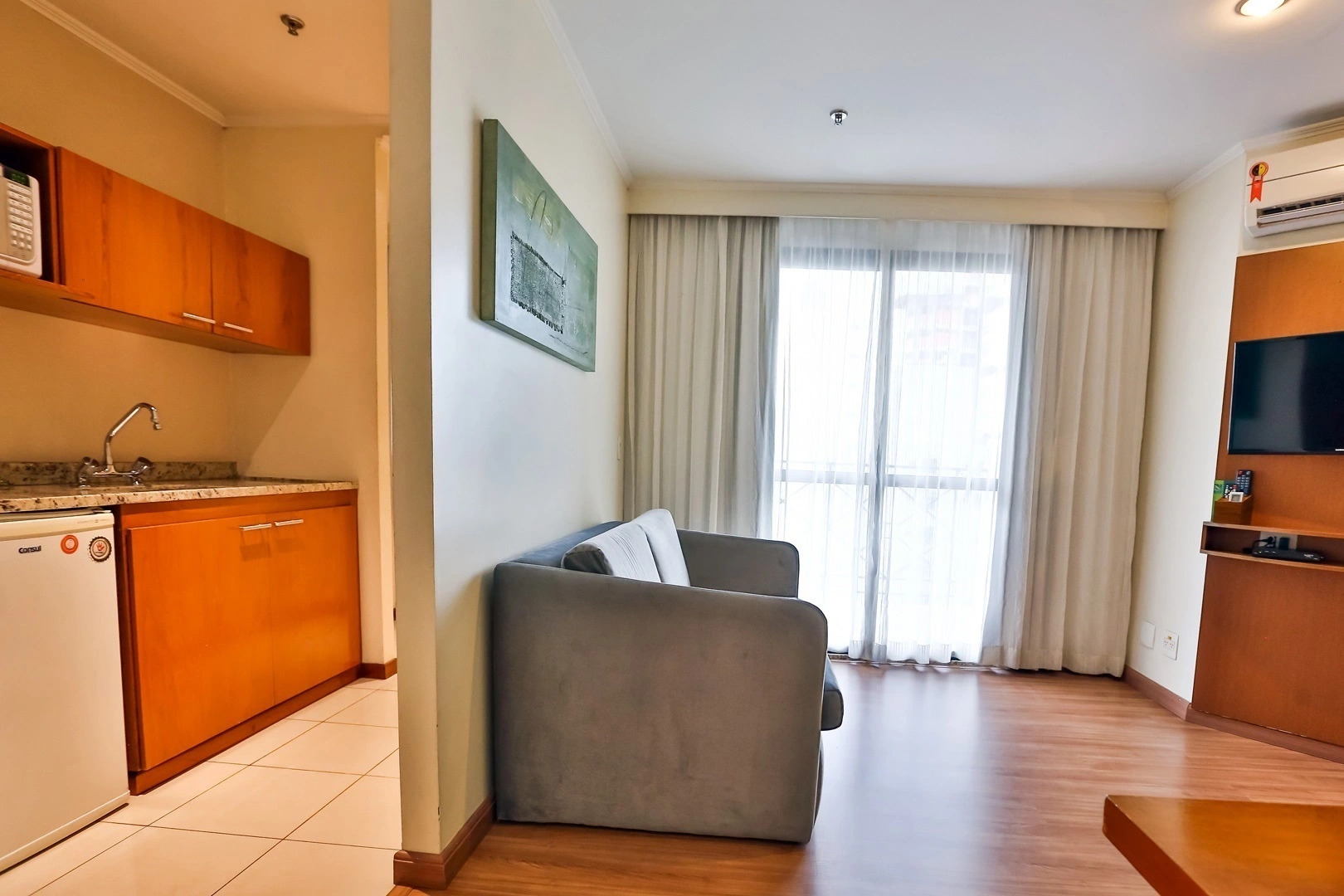 Photo - Quality Suites Vila Olimpia