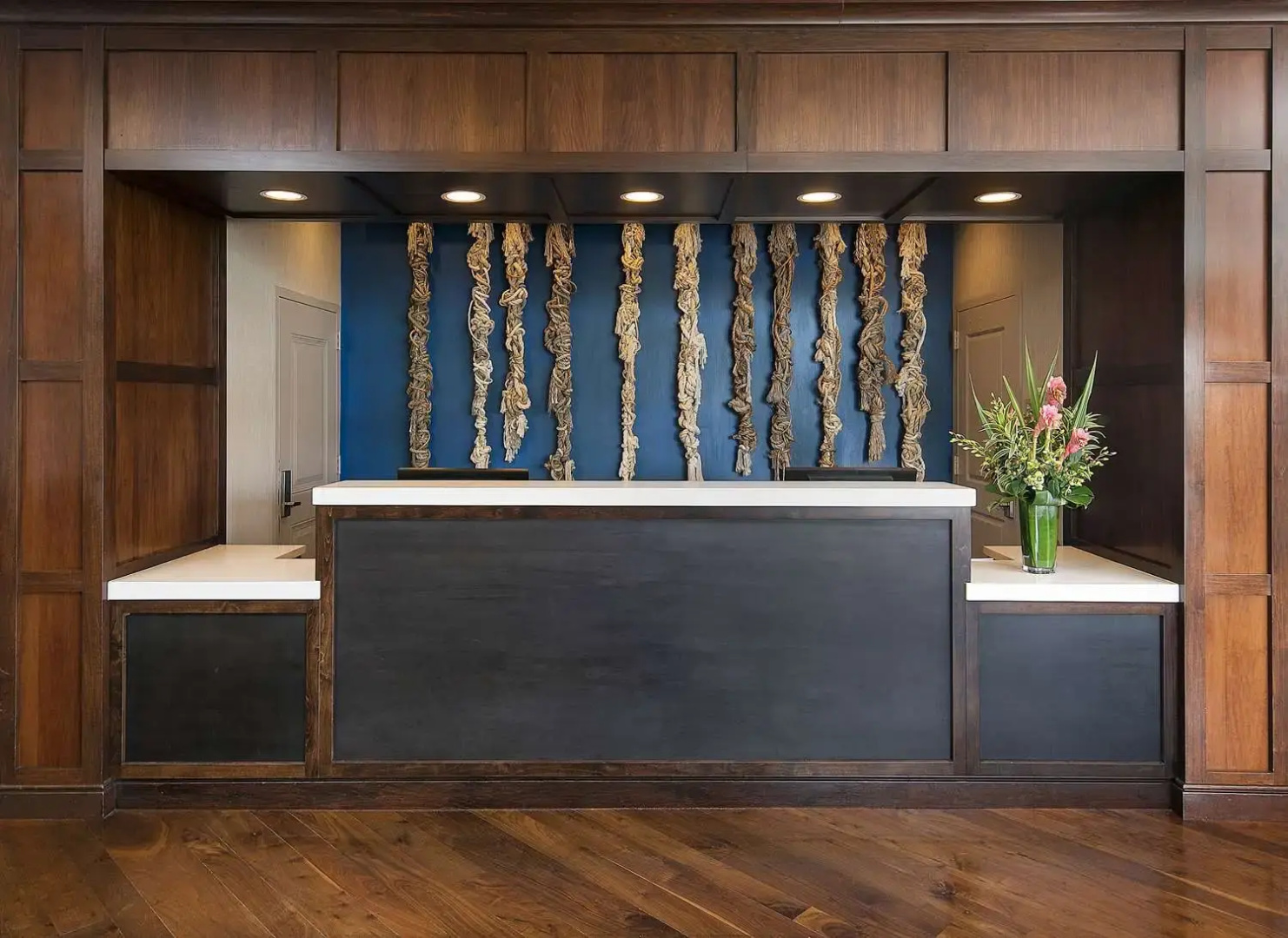 Photo - Jamaica Bay Inn Marina Del Rey Tapestry Collection by Hilton