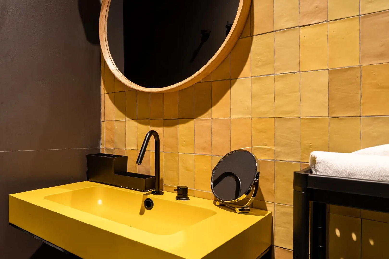 Photo - Welldone Quality - Crystal pool