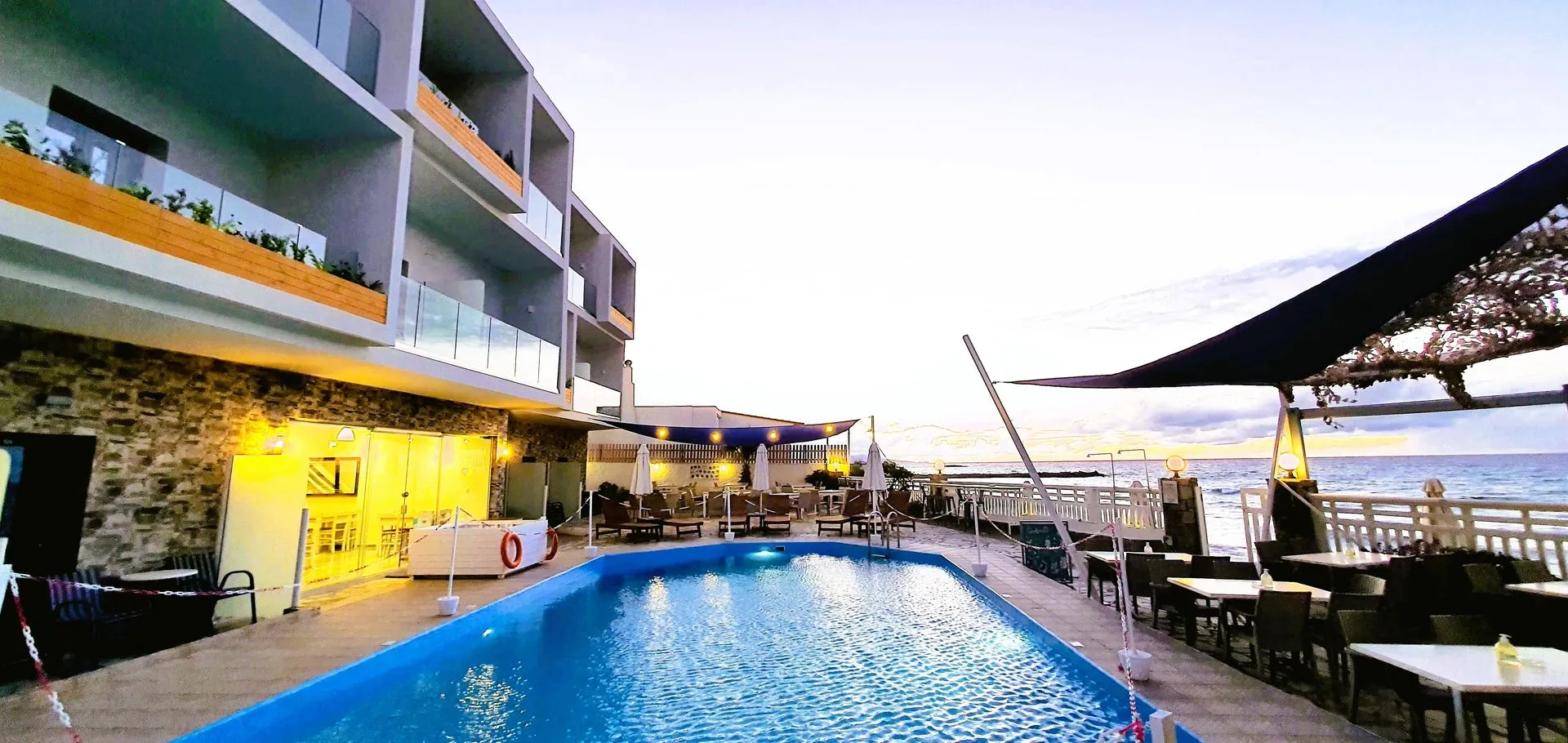 Photo - Sunset Beach Hotel