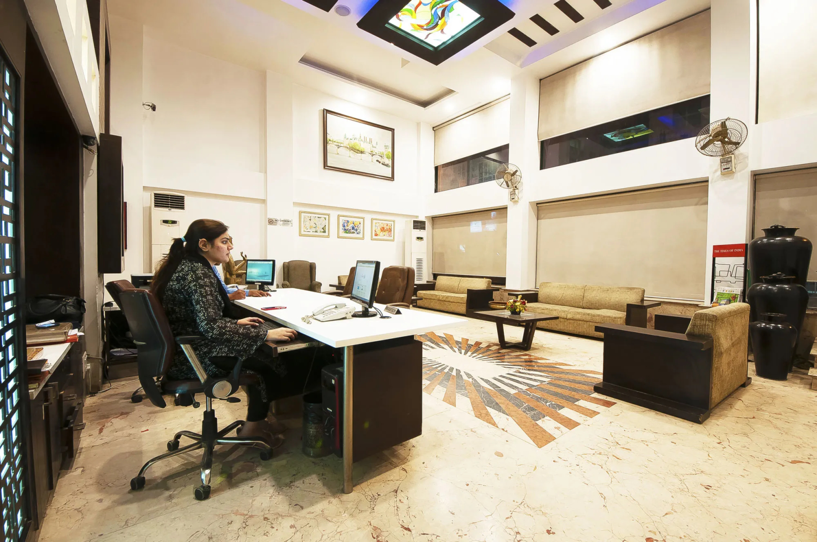 Photo - Hotel Le Roi Near New Delhi Railway Station
