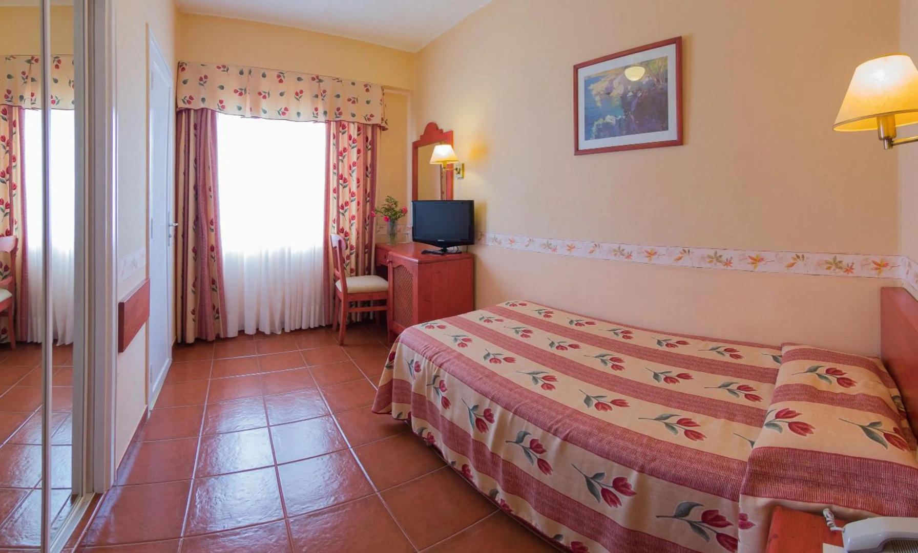 Photo - Hotel Monopol