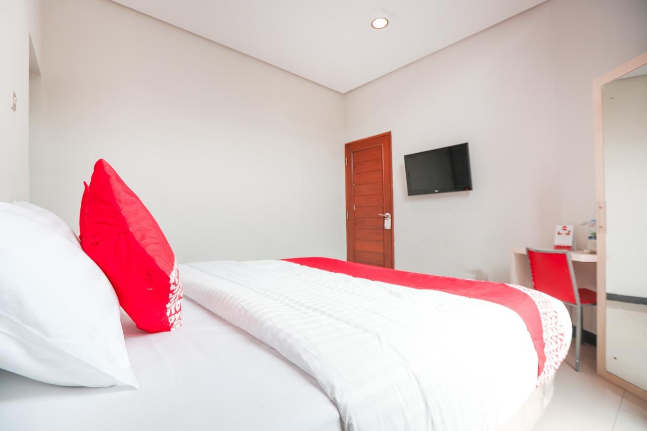 OYO 148 Cempaka Place Homestay Near Jakarta Islamic Hospital