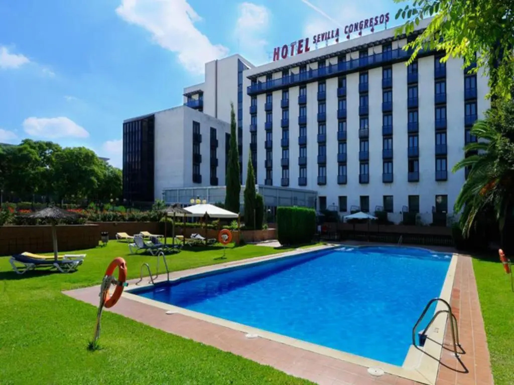 Photo - M.A. Hotel Sevilla Congresos