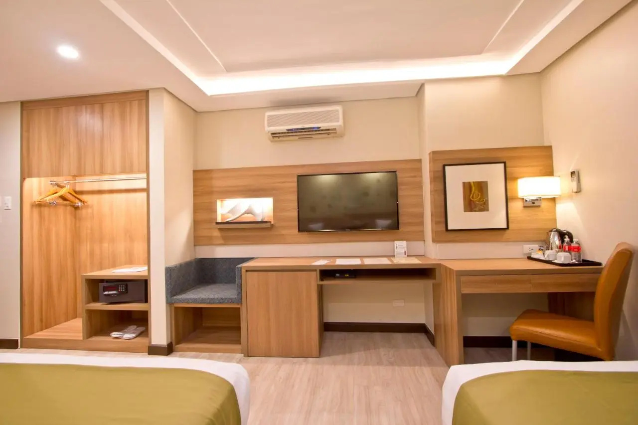 Photo - Crown Regency Hotel Makati