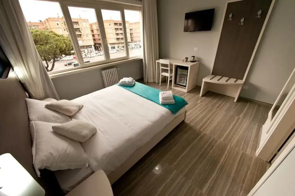 Photo - Star of Rome