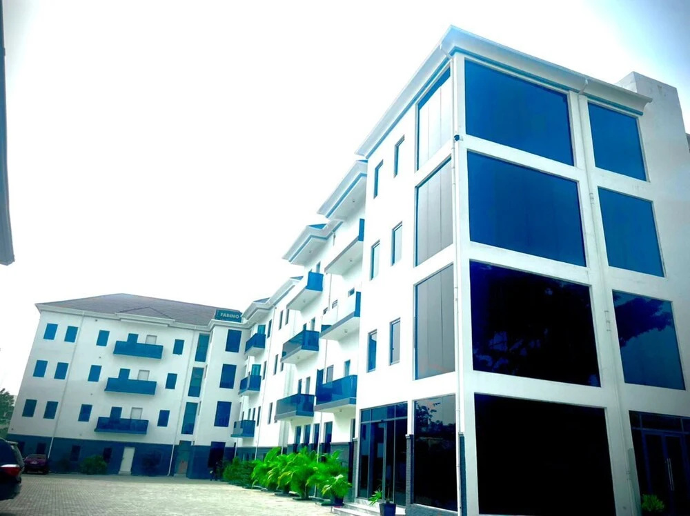 Focus Holiday Inn — фото 1