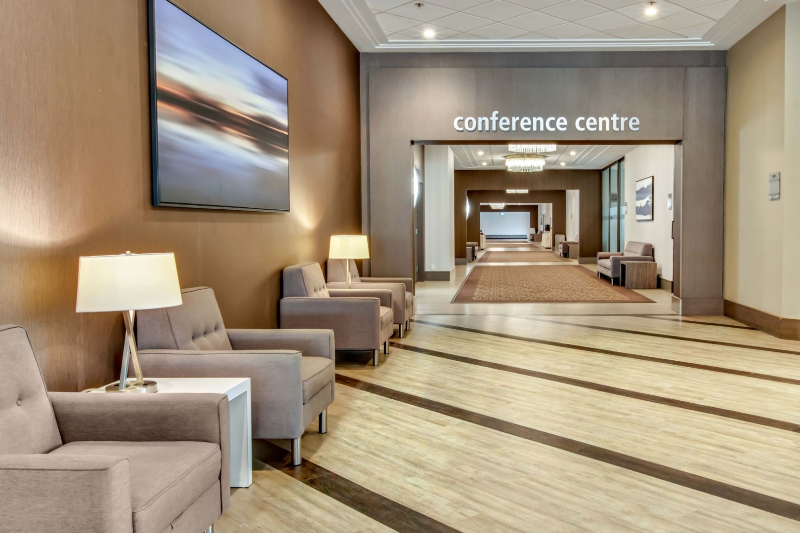 Photo - Best Western Premier Calgary Plaza Hotel & Conference Centre