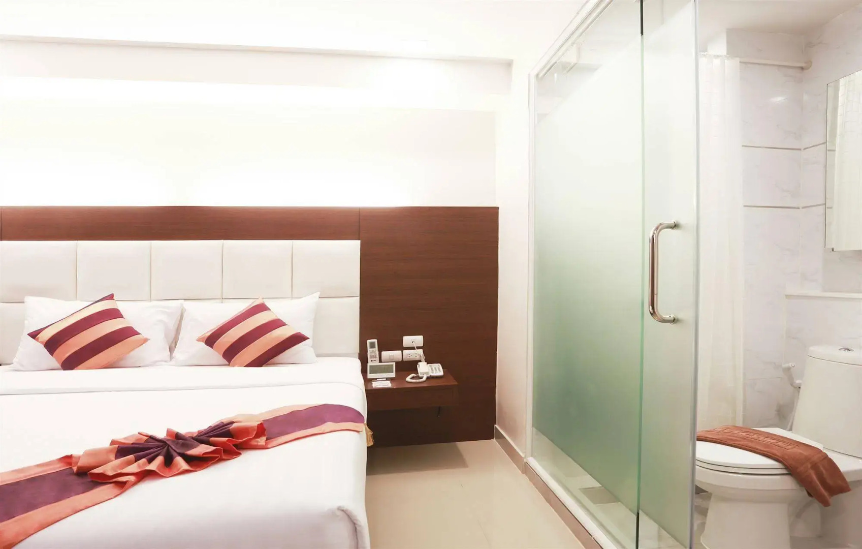 Photo - iCheck inn Nana by Aspira