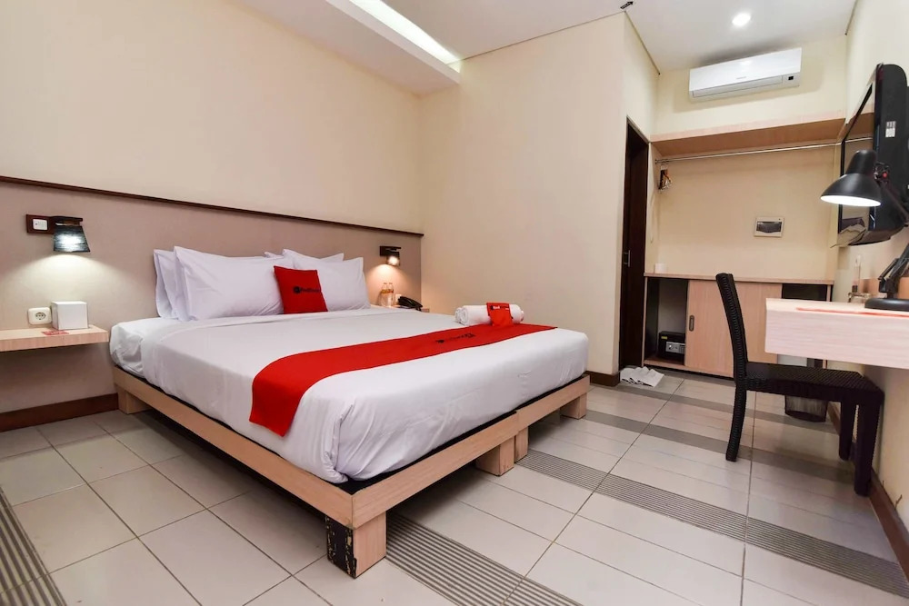 Photo - RedDoorz near Legian Street