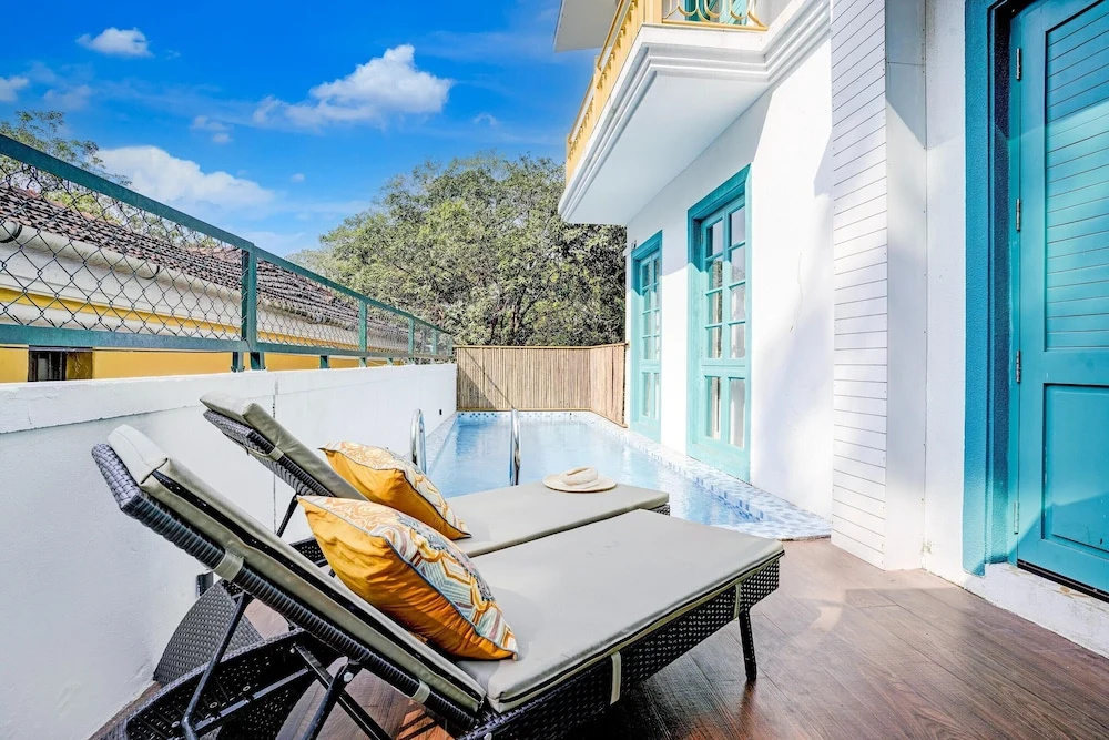 Villa in Siolim Near Morjim Beach