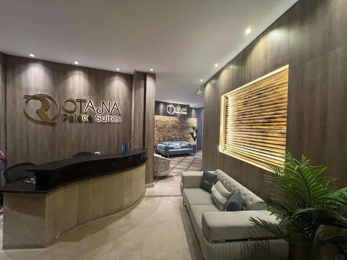Foto - Rotana Palace Suites
