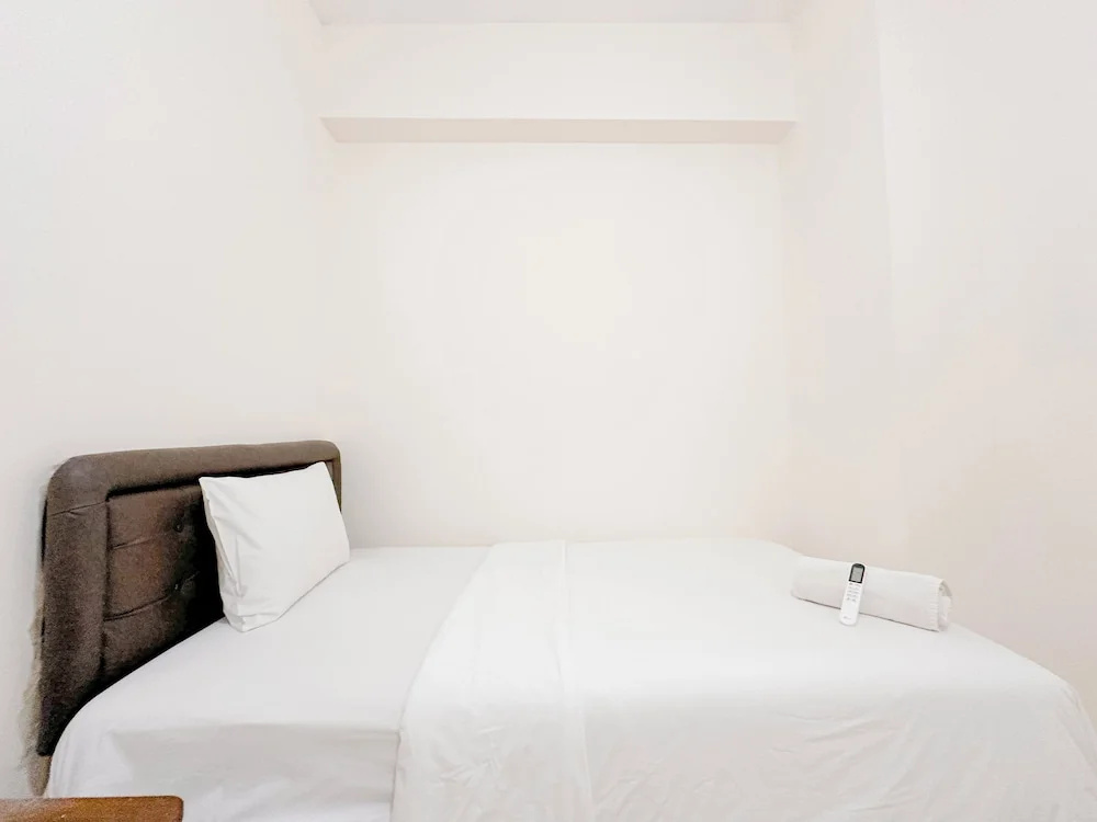 Best Location and Comfortable 2BR at Bale Hinggil Apartment