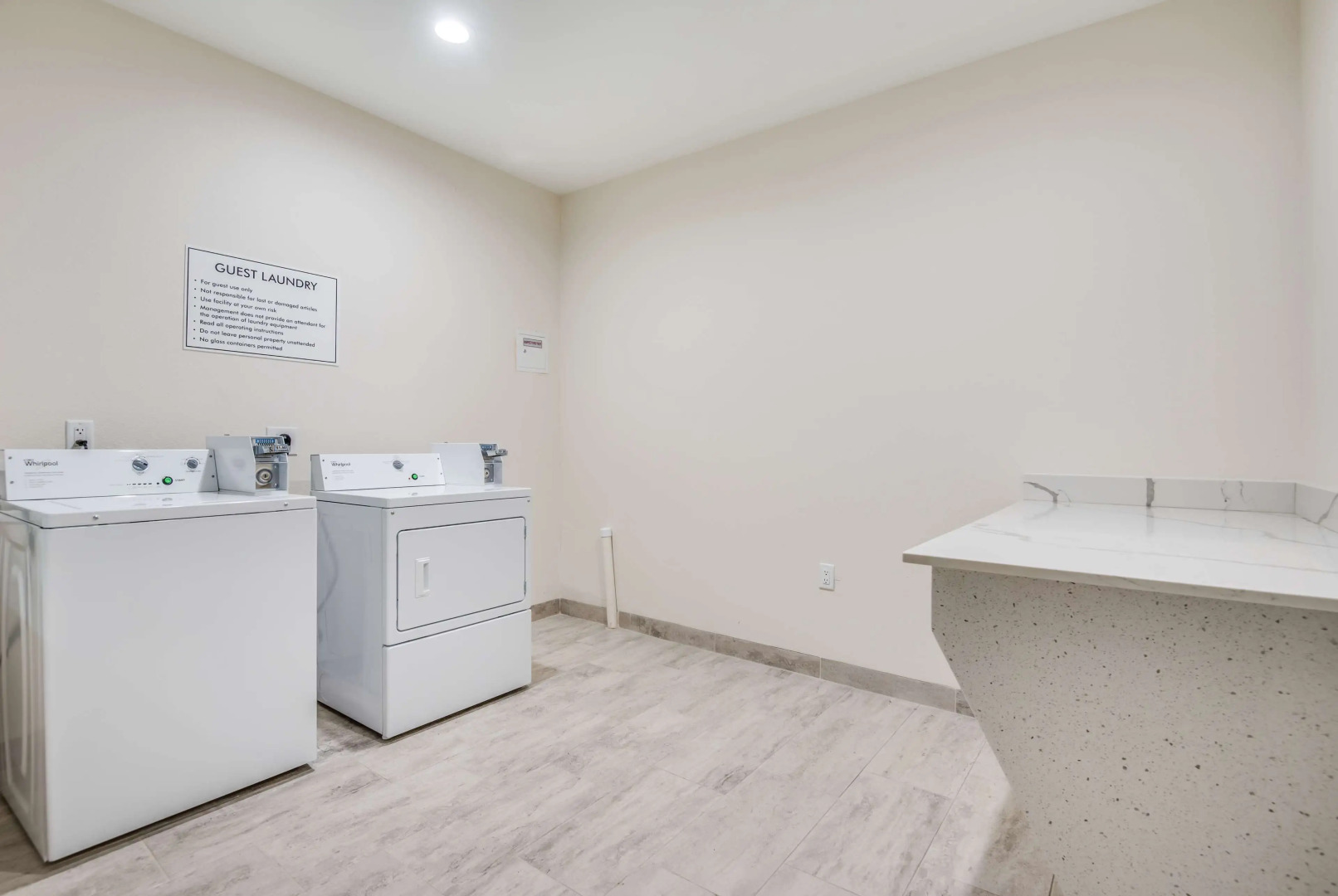 Foto - Americas Best Value Inn & Suites Houston at Hwy 6