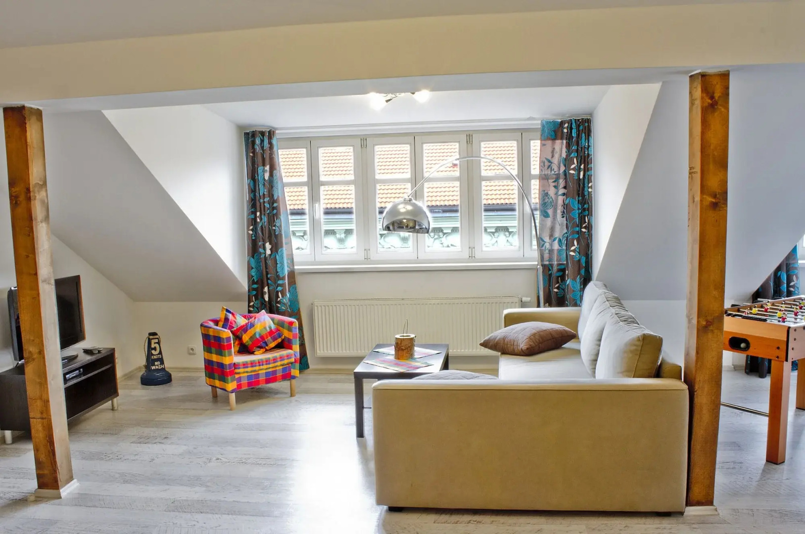 Photo - Royal Court Legerova