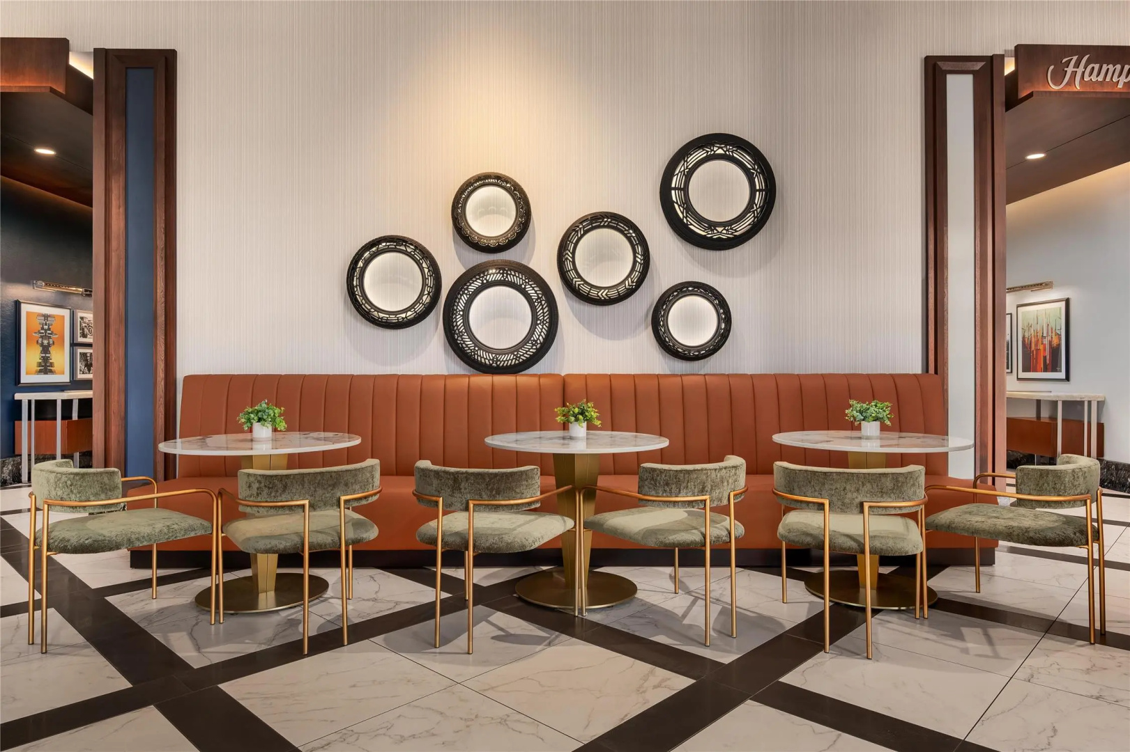 Photo - Hilton Garden Inn Chicago McCormick Place