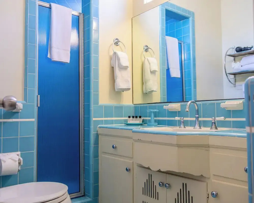 Photo - The Hideaway - 21 and Over