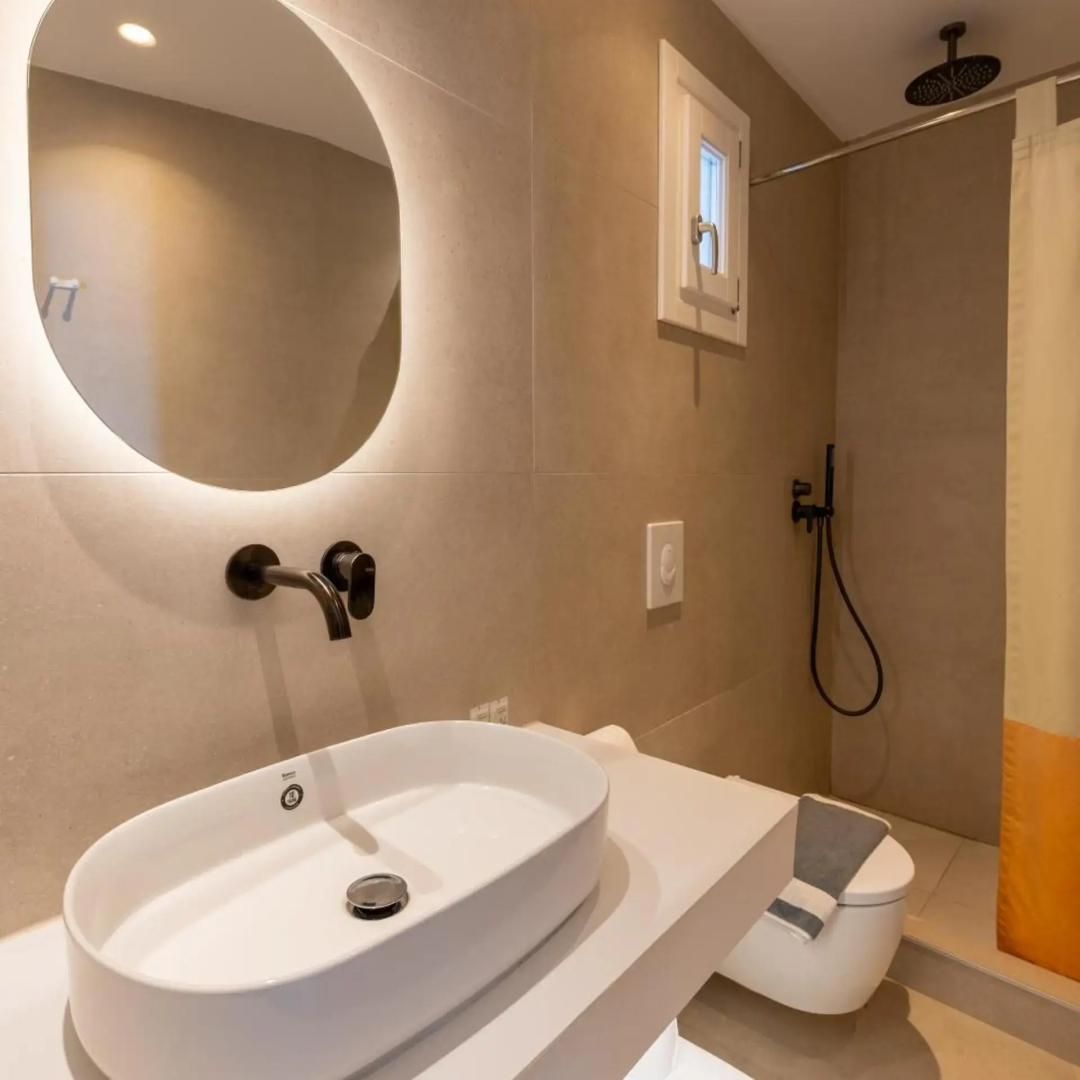 Photo - Kamari Beach Hotel