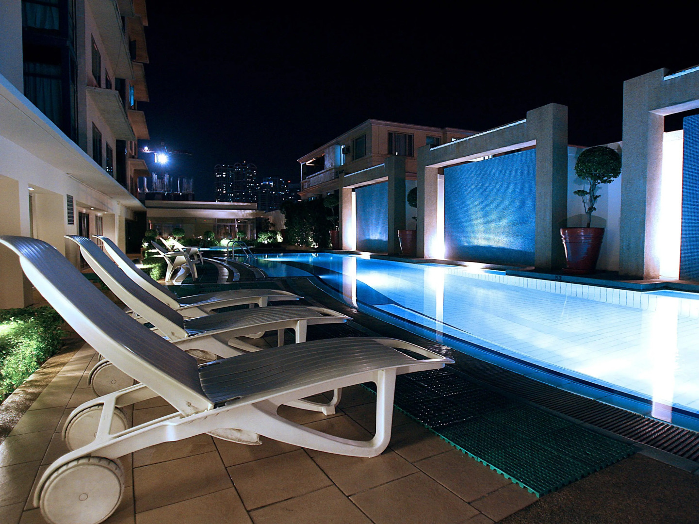 Photo - Astoria Plaza