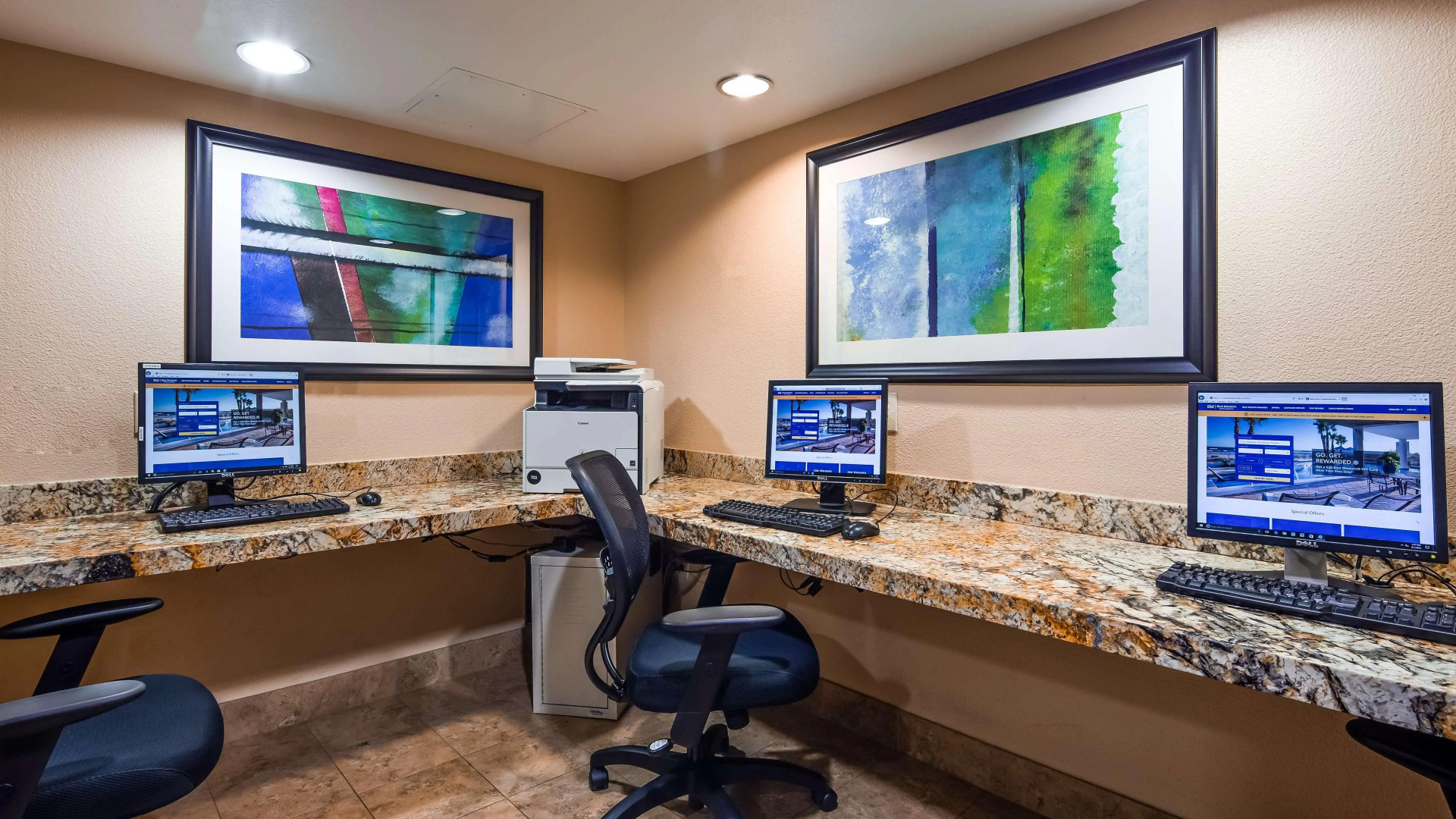 Photo - Best Western Plus Casino Royale - Center Strip