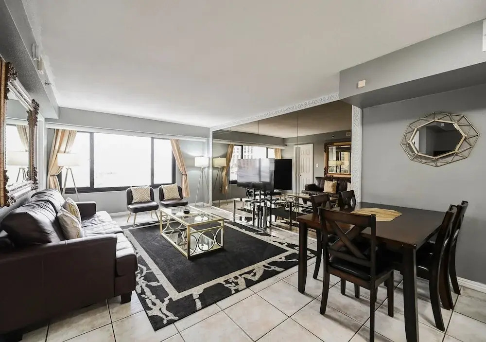 Photo - StripViewSuites at Jockey Club