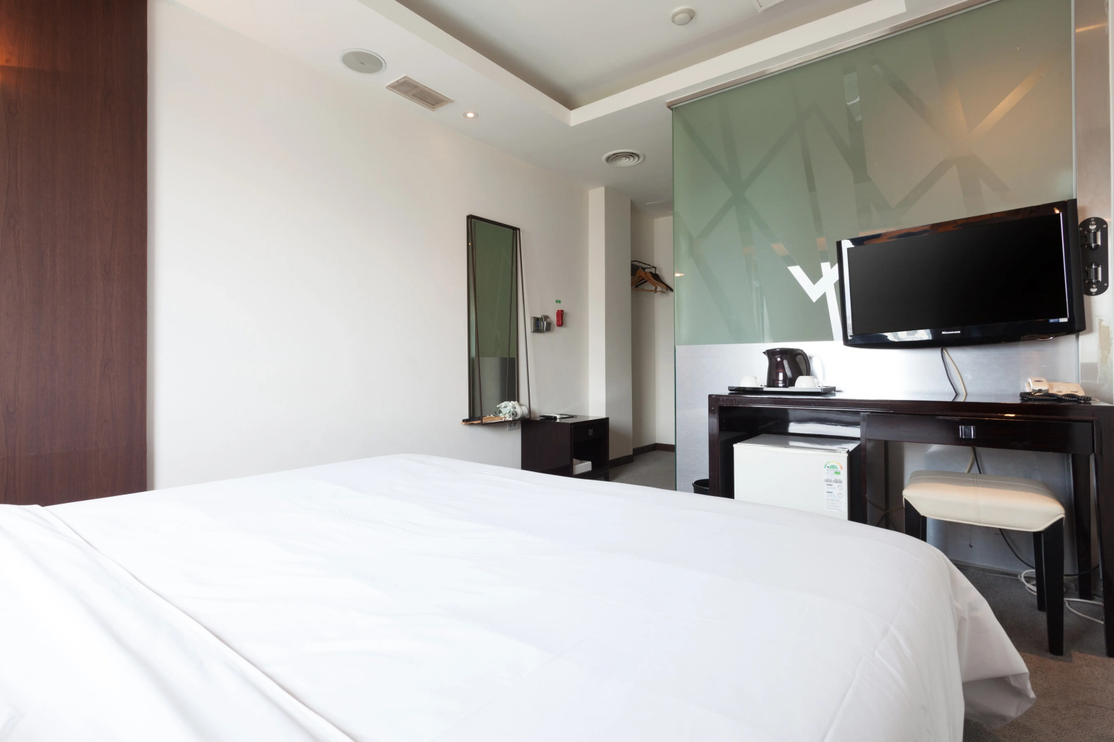 Photo - The Riverside Hotel