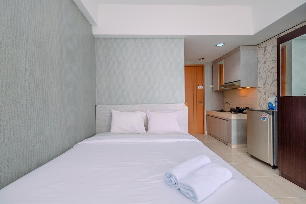Comfy Studio Apartment At Margonda Residence 3