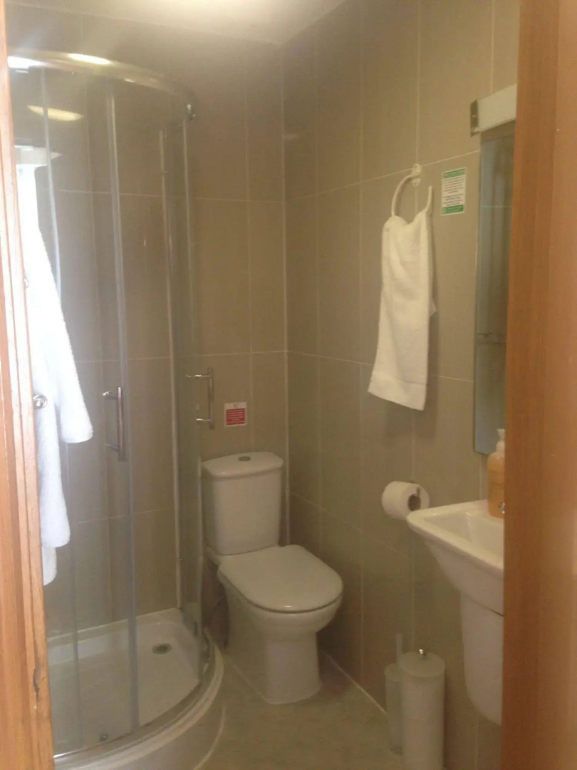 Photo - Glendale Hyde Park Hotel