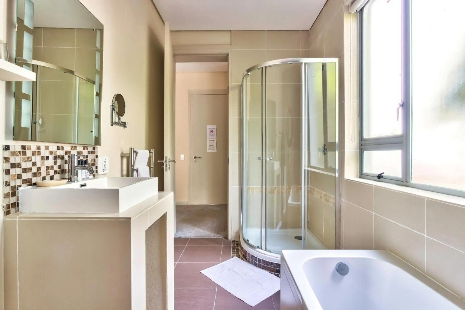 Foto - The One 8 Hotel in Green Point - Solar Power