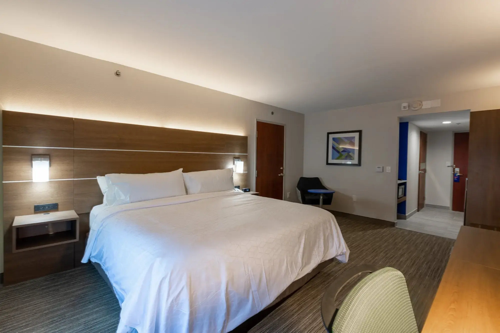 Photo - Holiday Inn Express & Suites Arlington North – Stadium Area by IHG