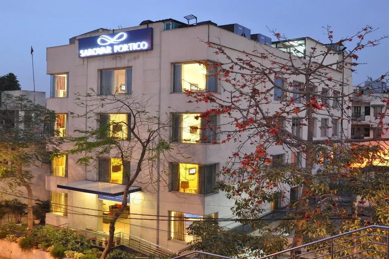 Foto - Sarovar Portico Naraina, Hotel