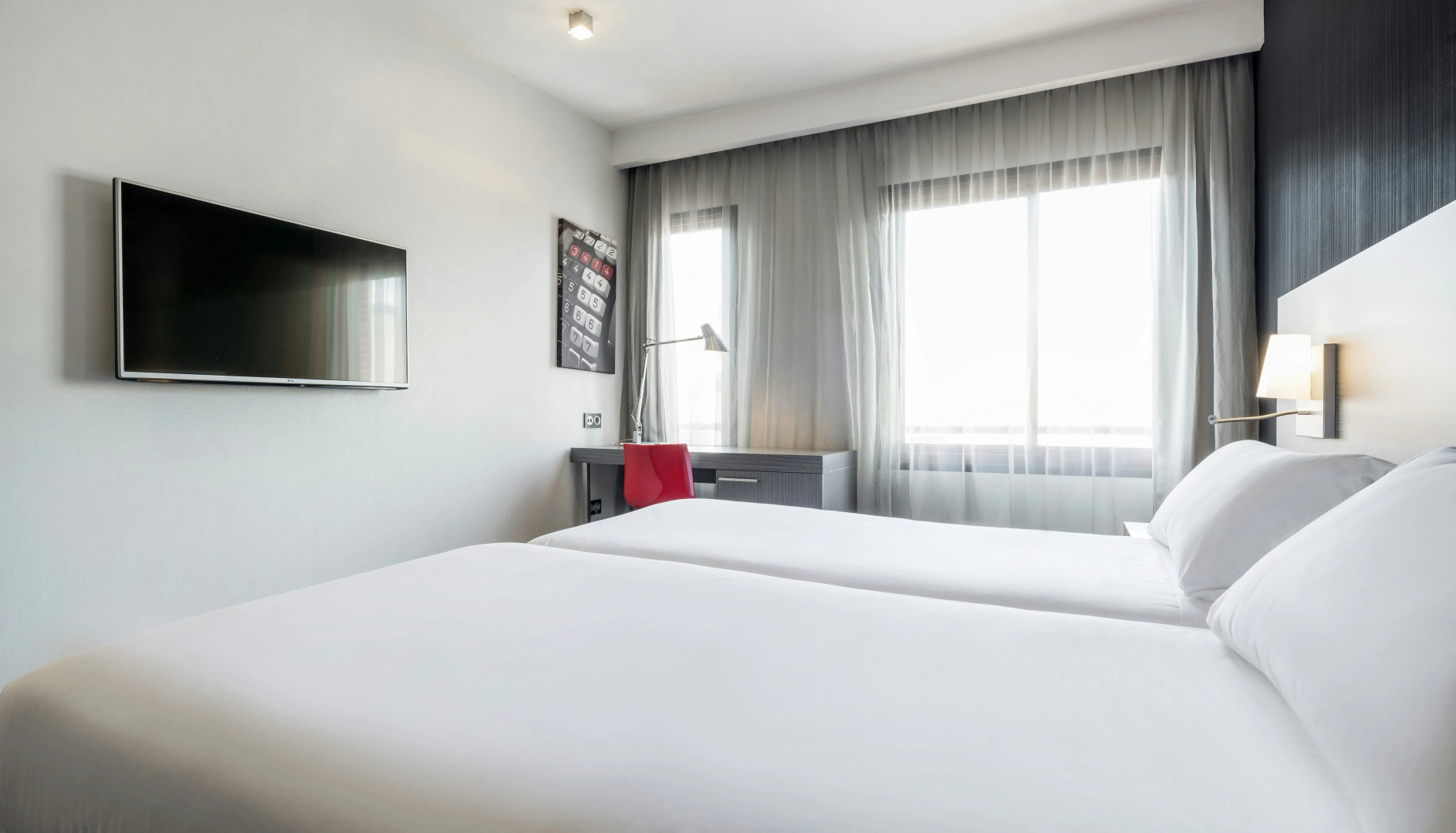 Foto - Ilunion Suites Madrid