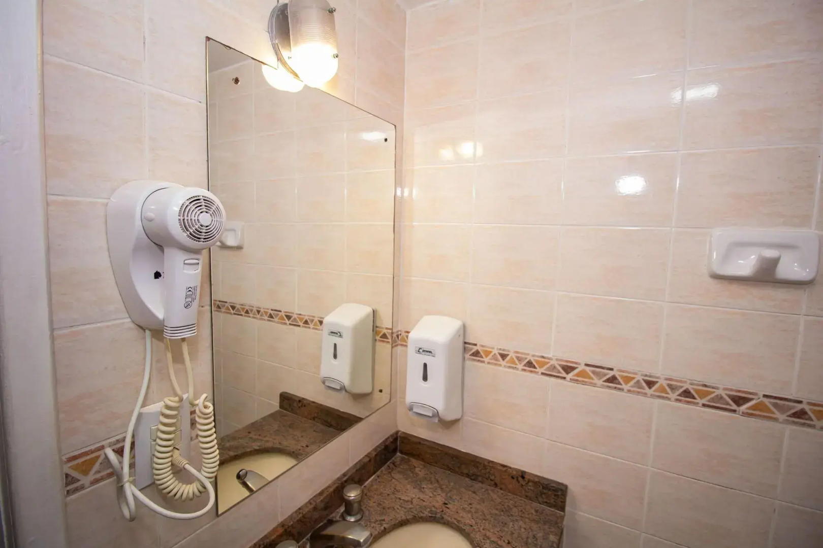 Photo - Trevi Hotel e Business