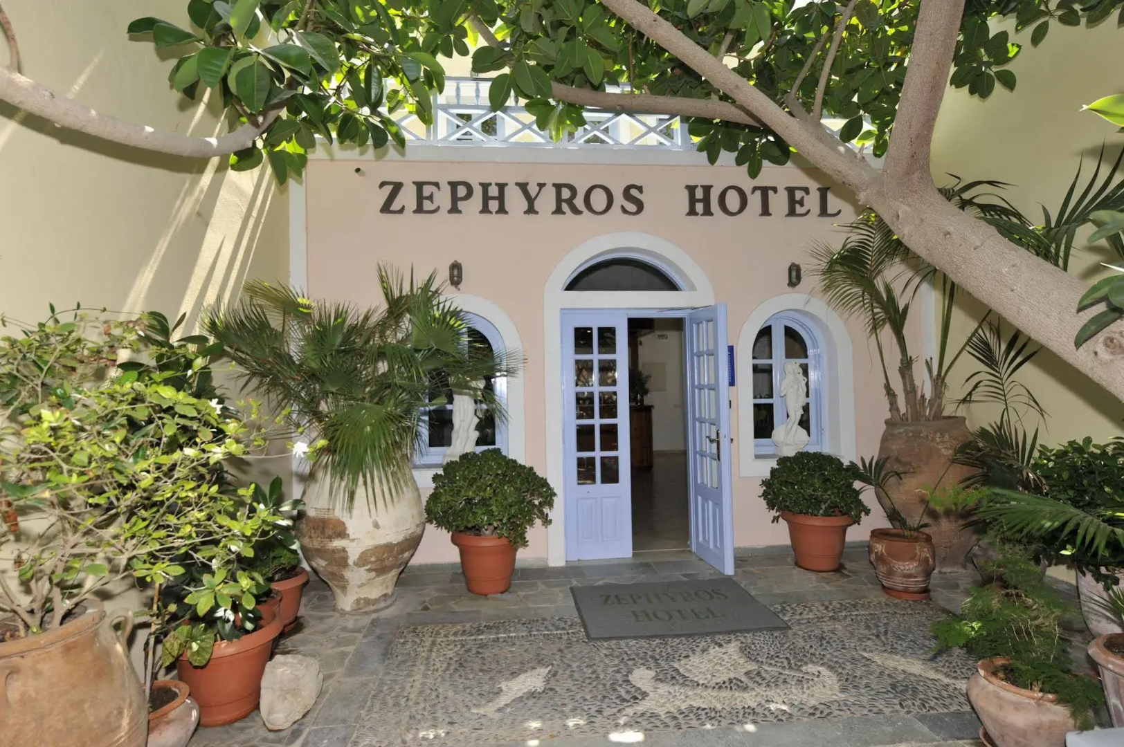 Photo - Zephyros Hotel