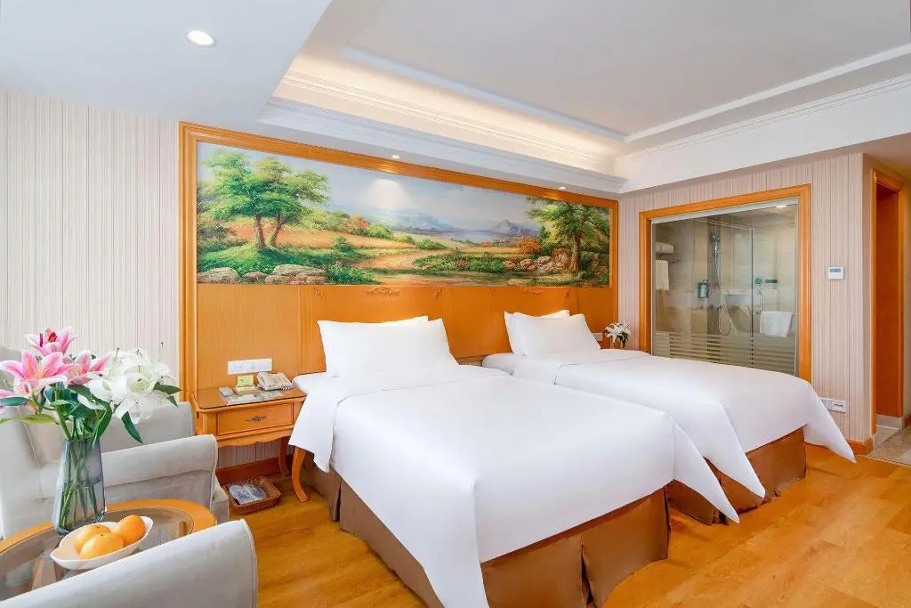 Vienna Hotel (Guiyang Huaguoyuan)