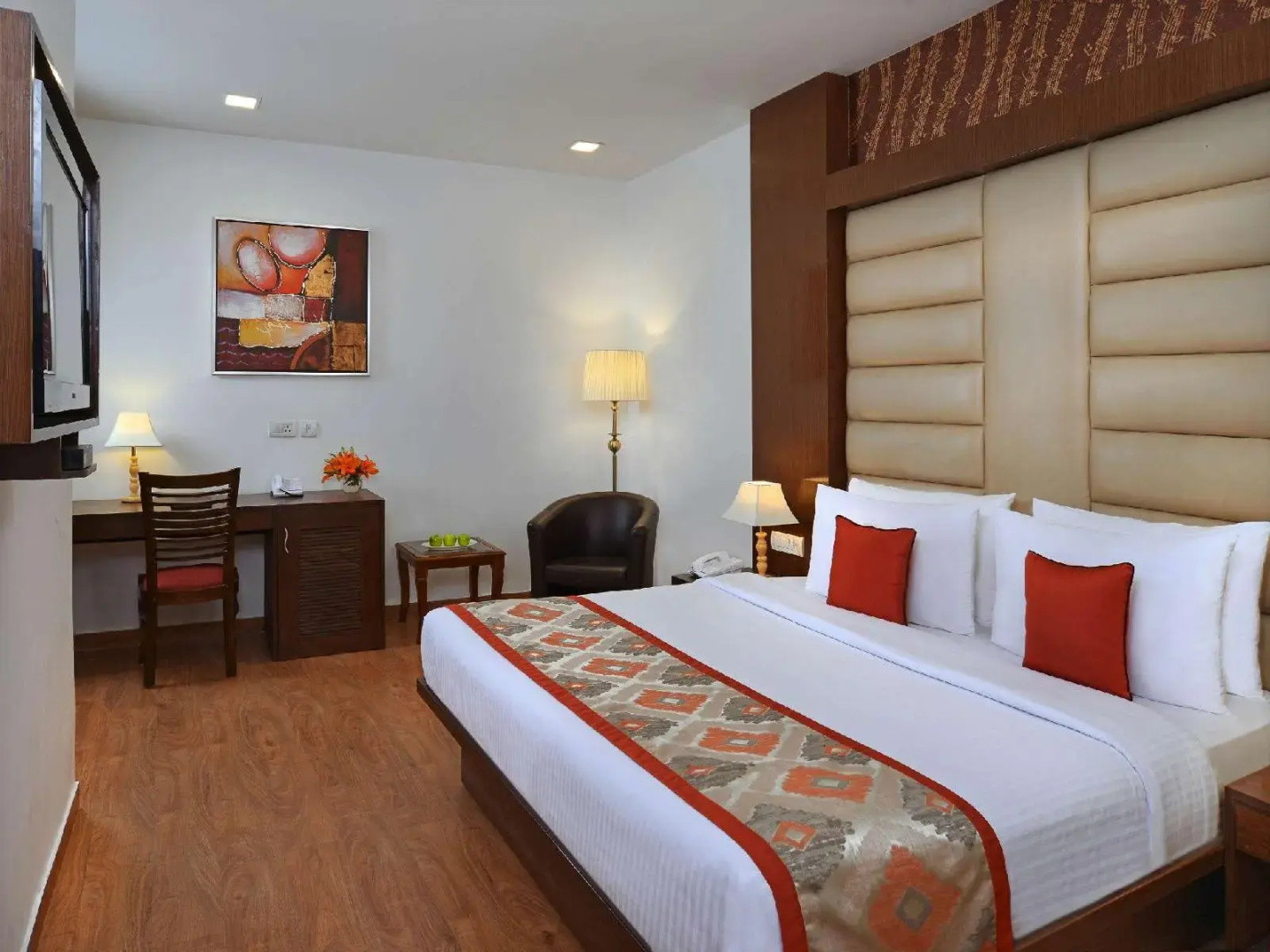 Photo - Taurus Sarovar Portico