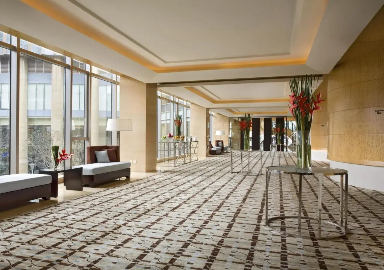 Photo - Sheraton Grand Shanghai Pudong Hotel & Residences