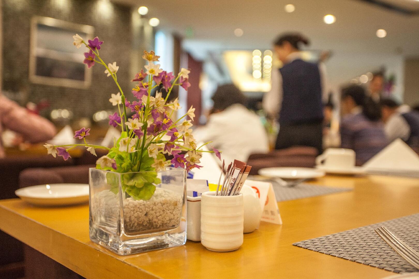 Photo - Merry Hotel Shanghai (Former Rendezvous Merry Hotel Shanghai)