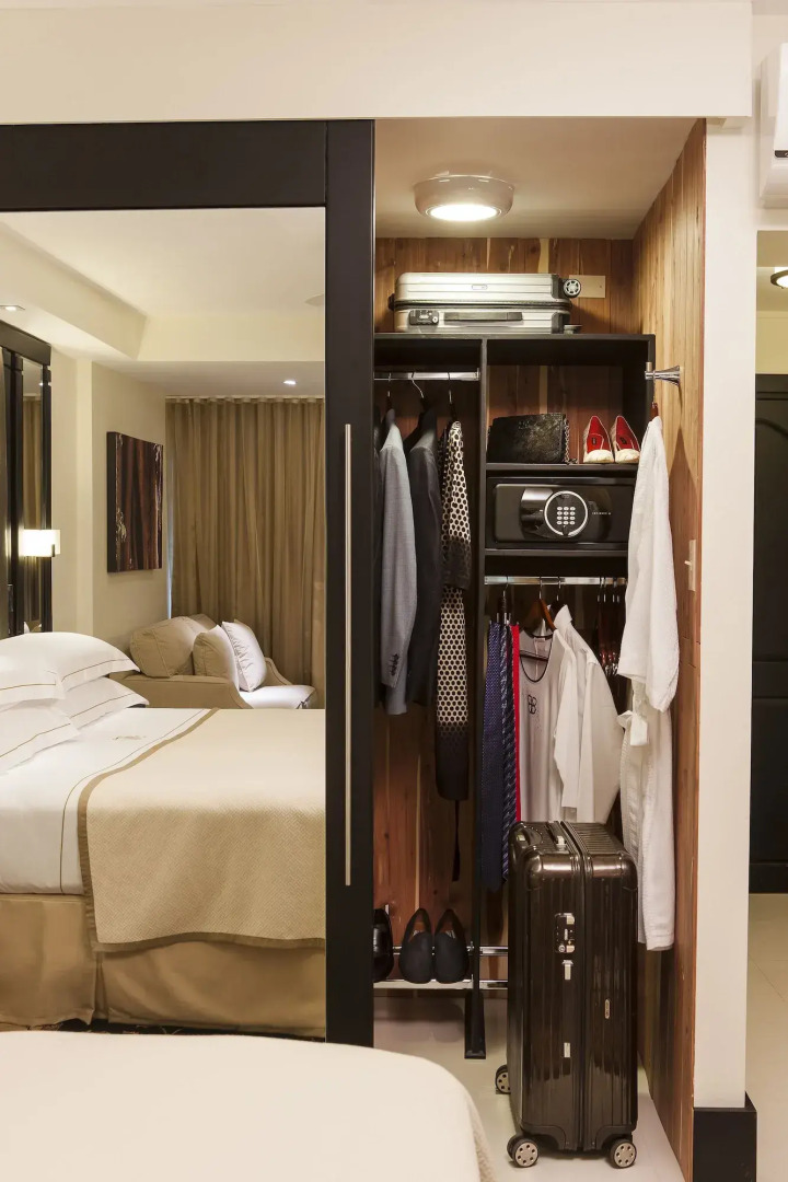 Foto - Terra Nova, BW Premier Collection