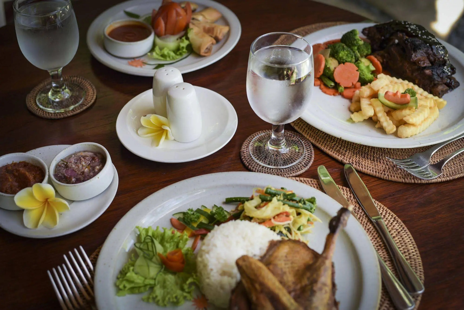 Photo - Samkhya Villas - Free 1x Floating Breakfast or Minibar