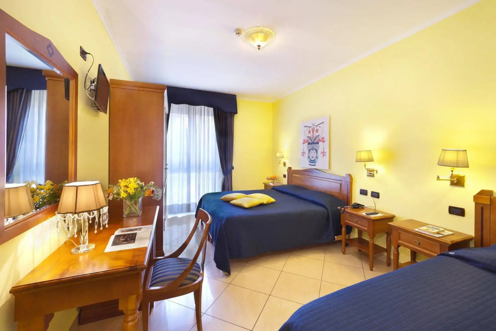 Photo - Ulisse Deluxe Hostel