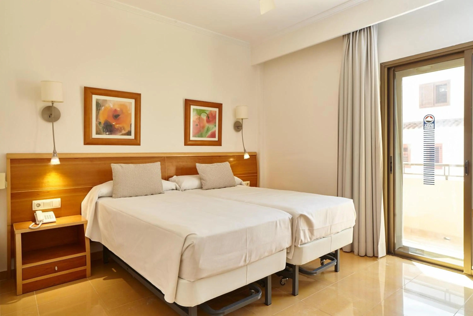 Photo - Invisa Hotel La Cala