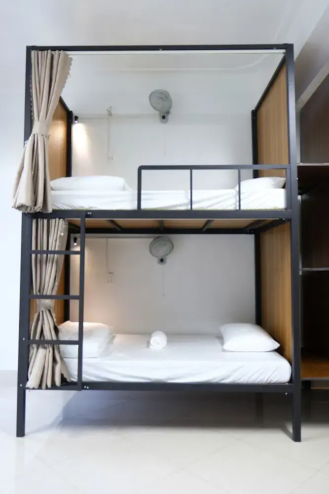 RAW Hostel - Tour & Motorbikes Rental