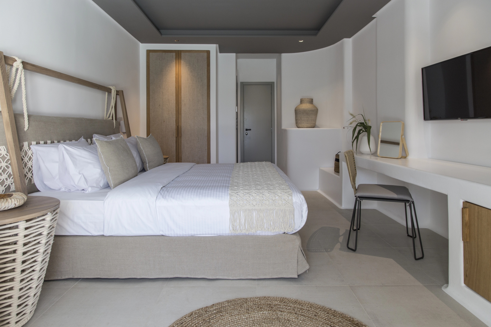 Photo - Adorno Beach Hotel & Suites