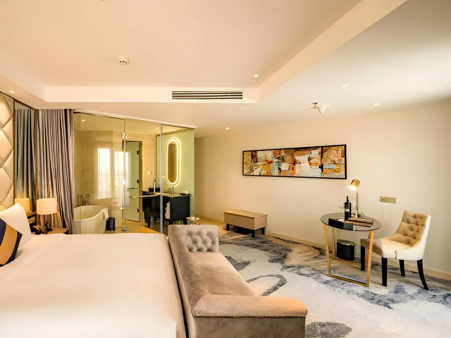 Photo - La Vela Saigon Hotel