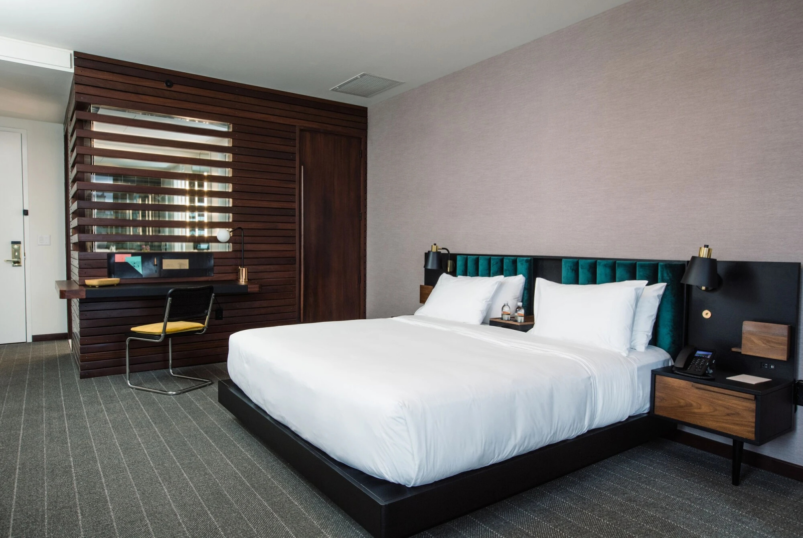Photo - Fairlane Hotel