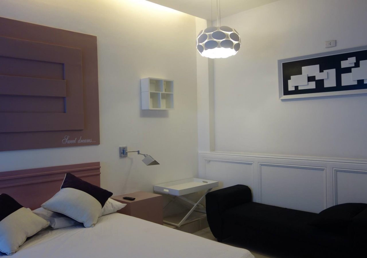 Hotel Monde